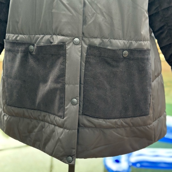 NORTH FACE WOMENS COLLARLESS SYNTHETIC JACKET (XXL) - Picture 6 of 8